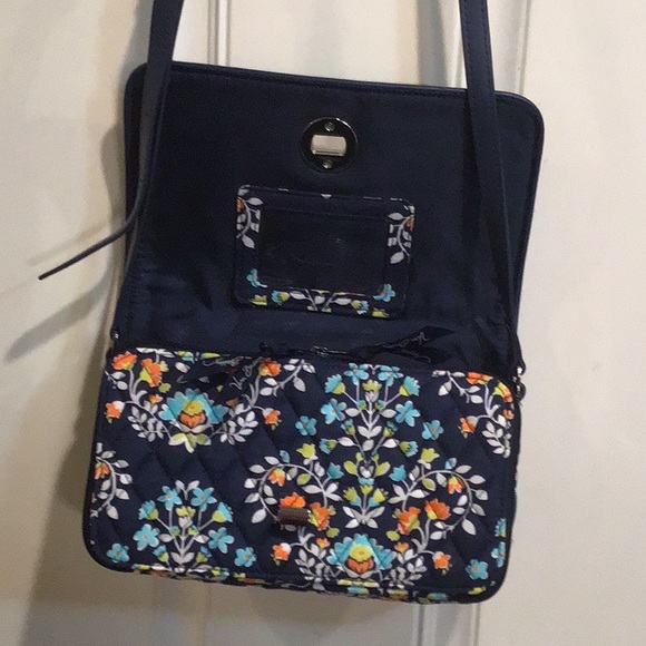 VERA BRADLEY SHOULDER BAG WITH LEATHER STRAP - Picture 3 of 11